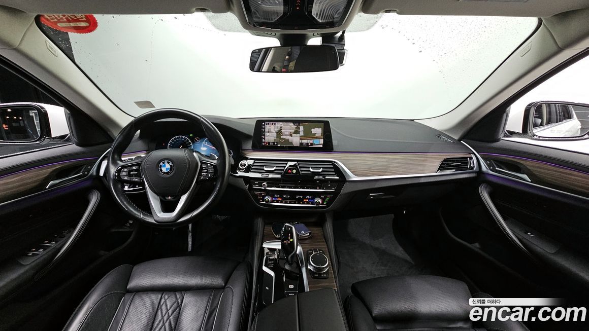 BMW 5-Series 2019