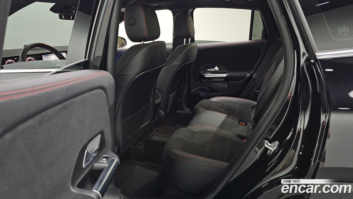 Mercedes-Benz GLA-Class 2020