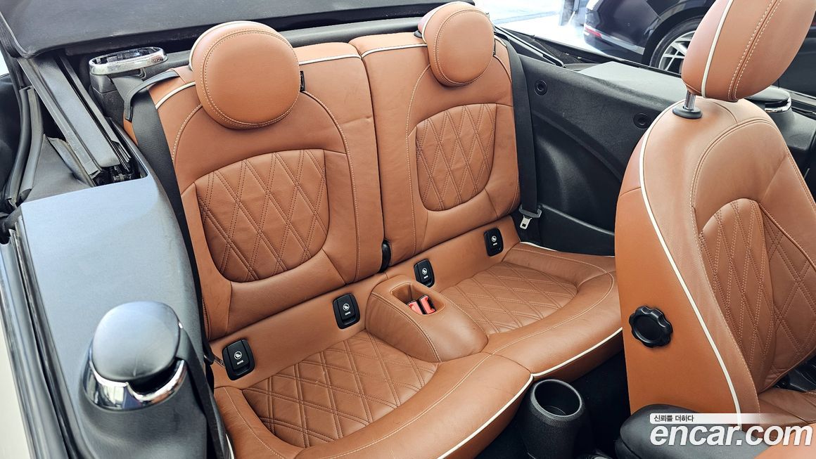 Mini Cooper Convertible 2022