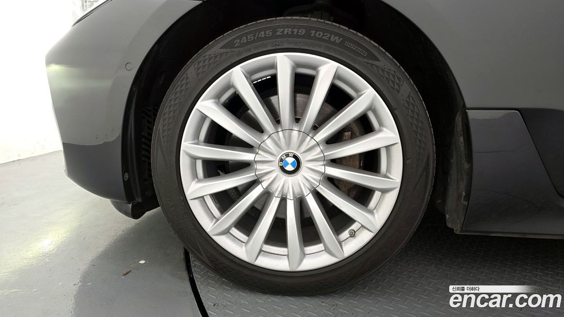 BMW Gran Turismo 2019