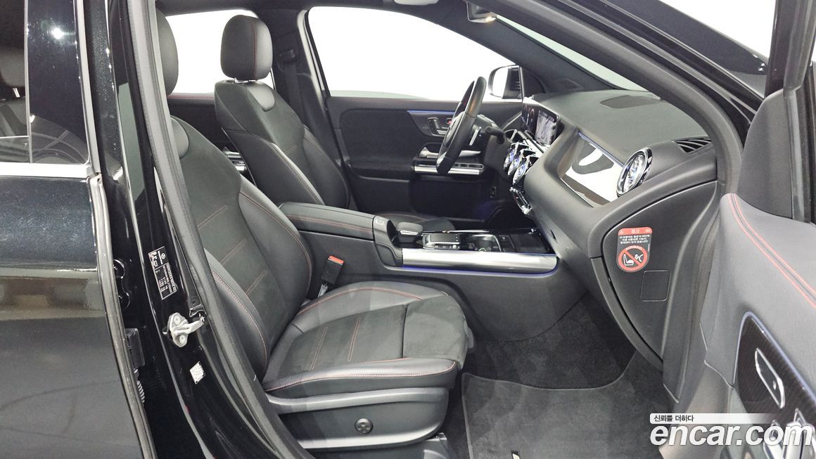 Mercedes-Benz GLA-Class 2020