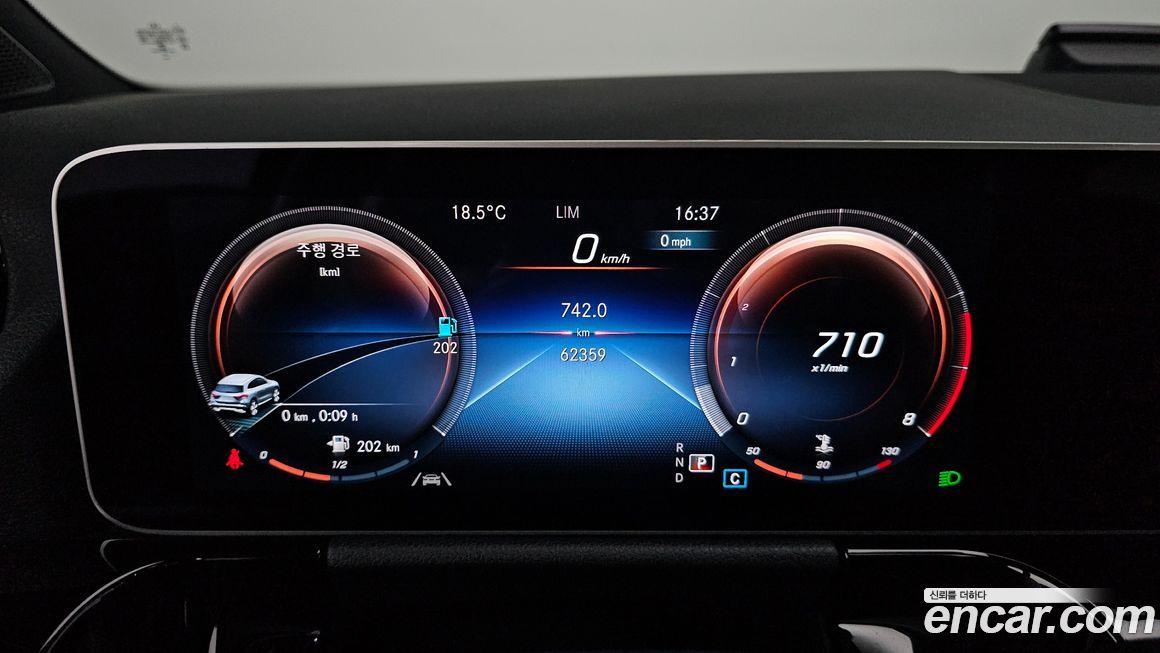 Mercedes-Benz GLA-Class 2020