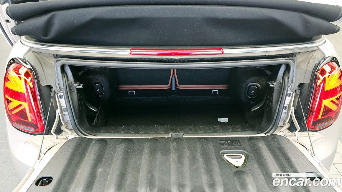 Mini Cooper Convertible 2022