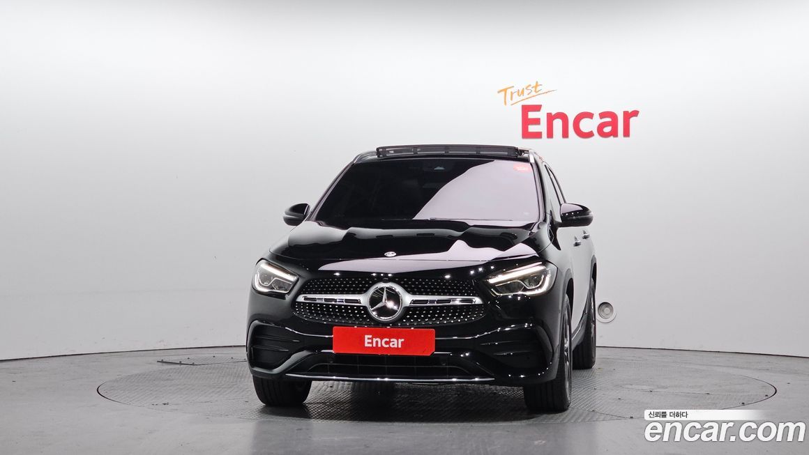 Mercedes-Benz GLA-Class 2020