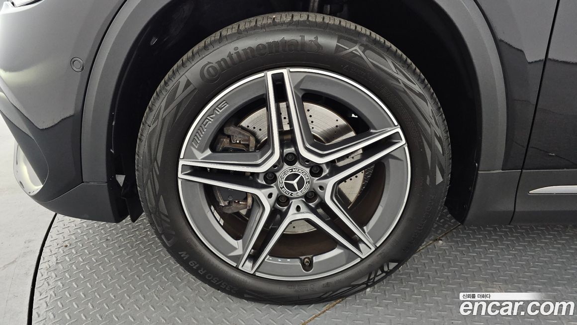 Mercedes-Benz GLA-Class 2020