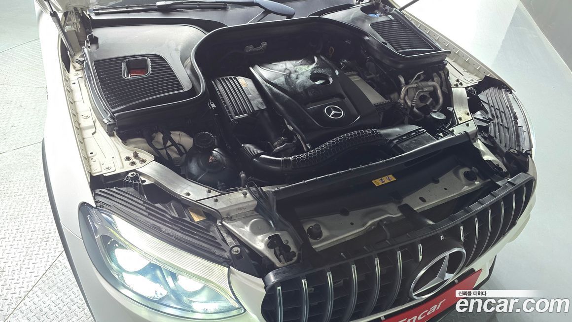 Mercedes-Benz GLC-Class 2019