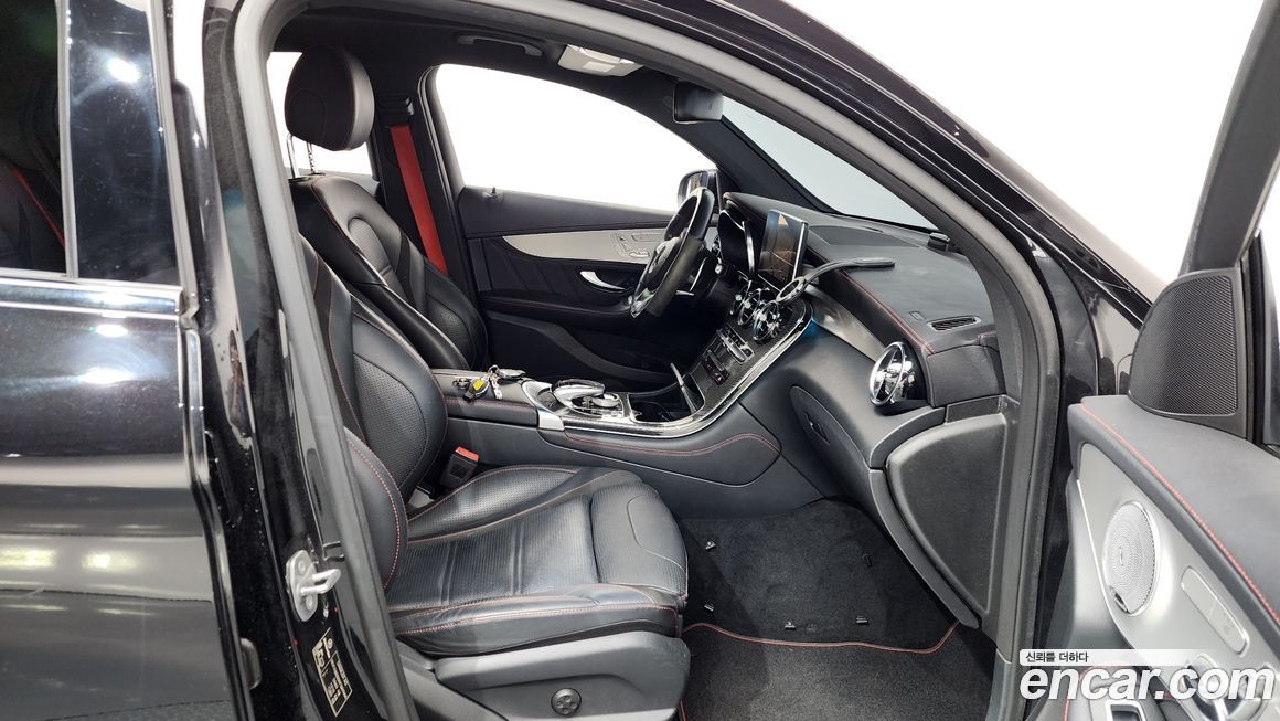 Mercedes-Benz GLC-Class 2019