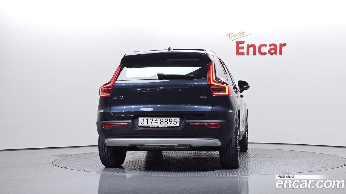Volvo XC40 2021