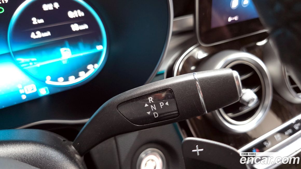 Mercedes-Benz GLC-Class 2020