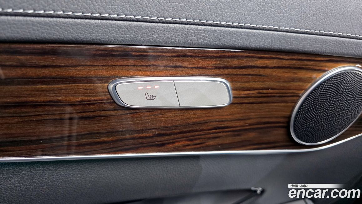 Mercedes-Benz GLC-Class 2020