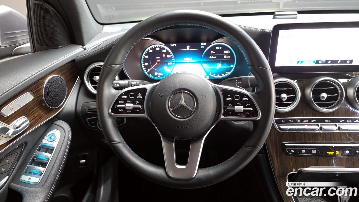 Mercedes-Benz GLC-Class 2020