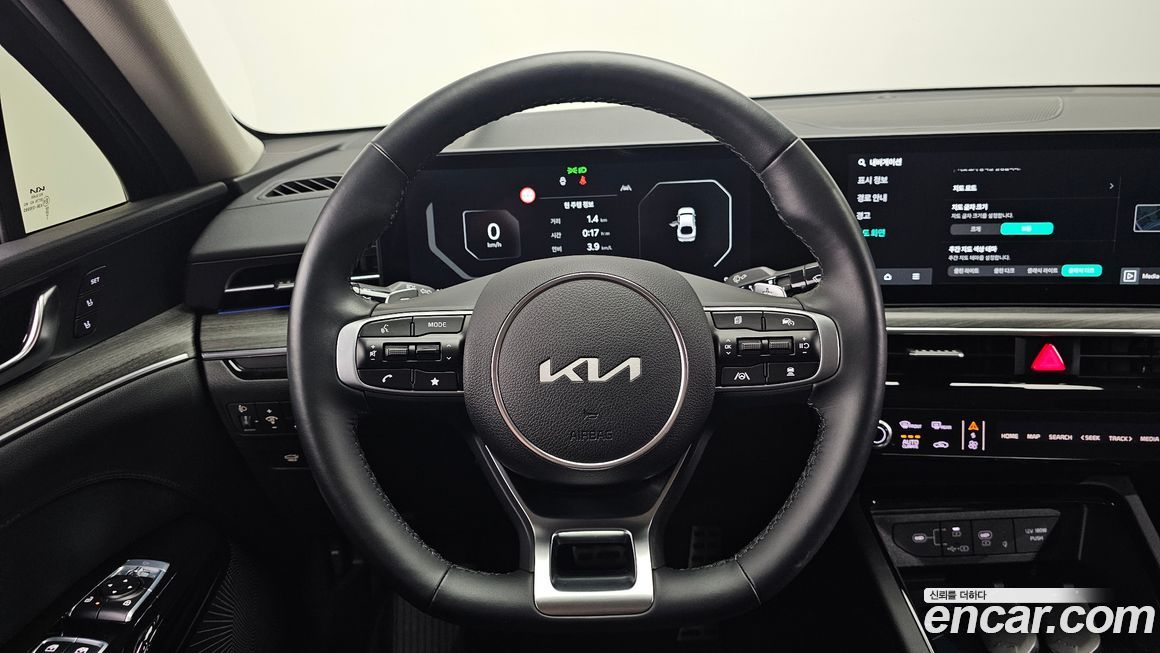 Kia K5 2025