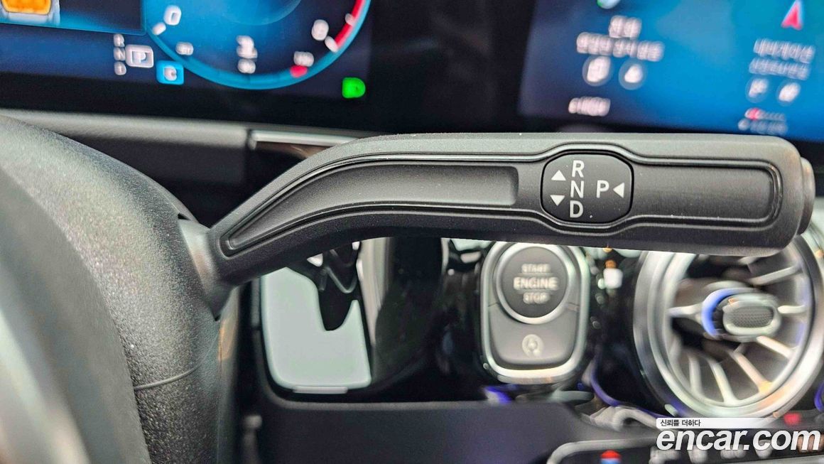 Mercedes-Benz GLA-Class 2021