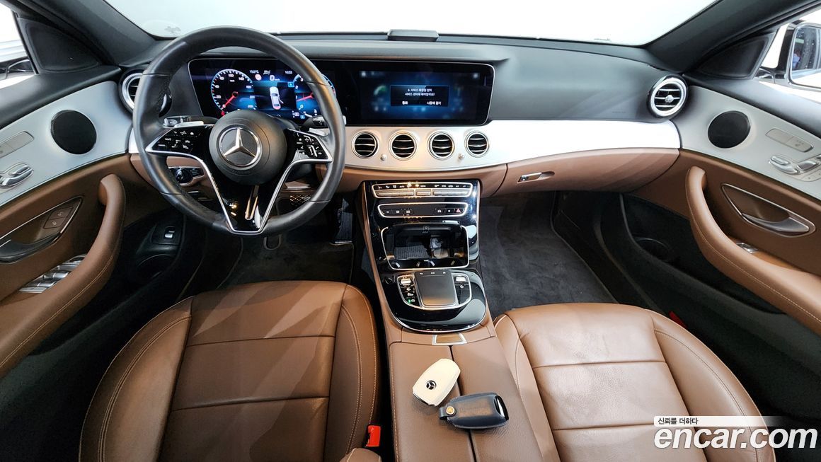 Mercedes-Benz E-Class 2021