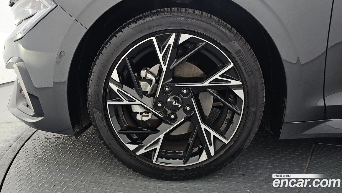 Kia K5 2025
