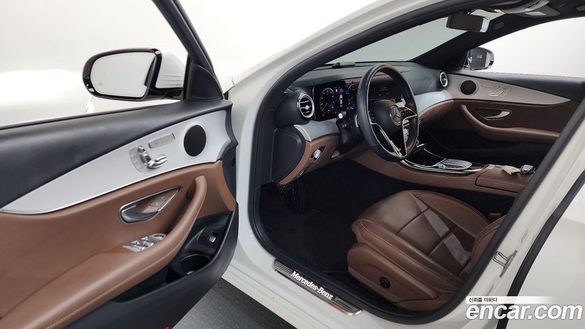 Mercedes-Benz E-Class 2021