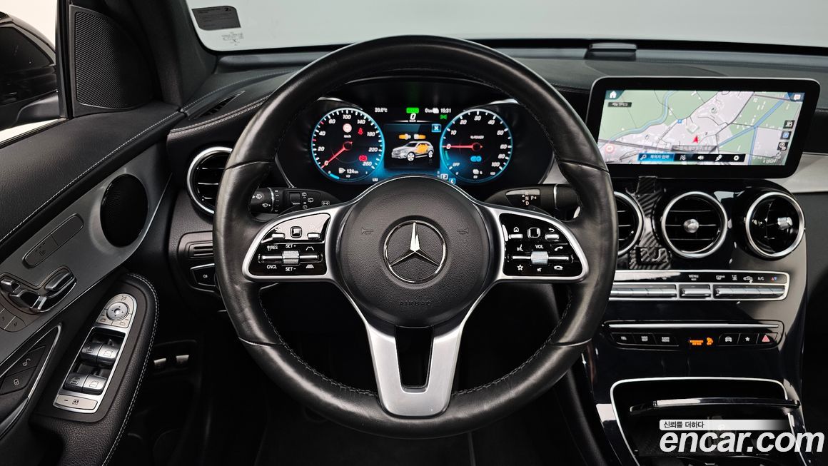 Mercedes-Benz GLC-Class 2021