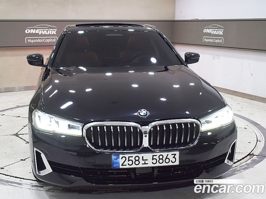 BMW 5-Series 2021