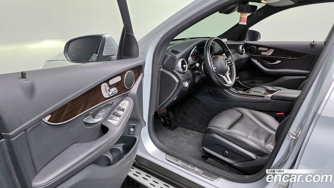 Mercedes-Benz GLC-Class 2020