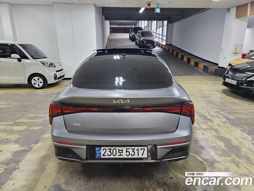 Kia K5 2025