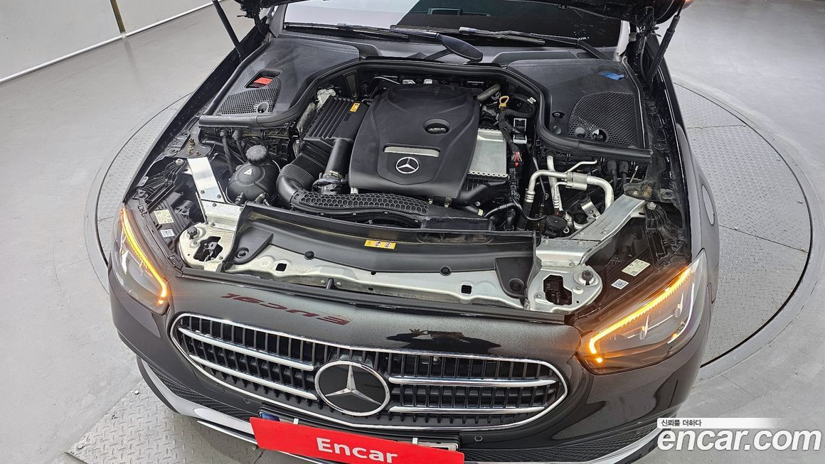 Mercedes-Benz E-Class 2021