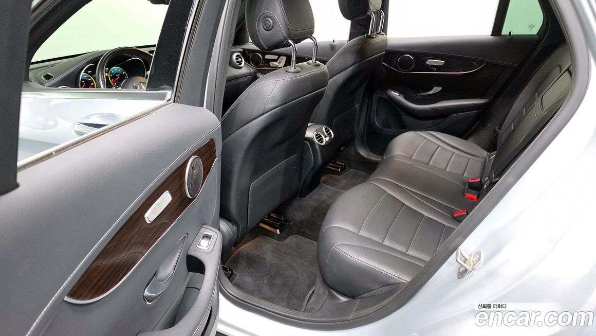 Mercedes-Benz GLC-Class 2020