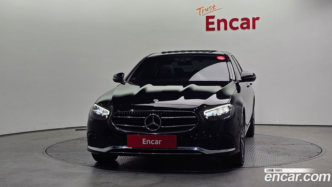 Mercedes-Benz E-Class 2021