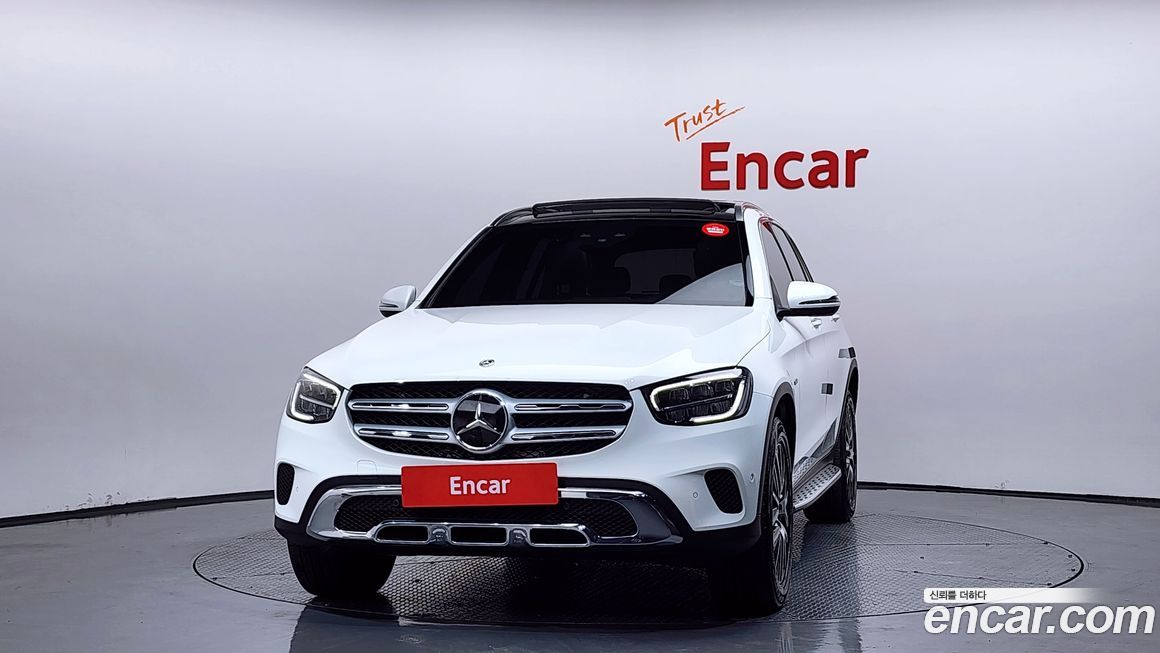 Mercedes-Benz GLC-Class 2021