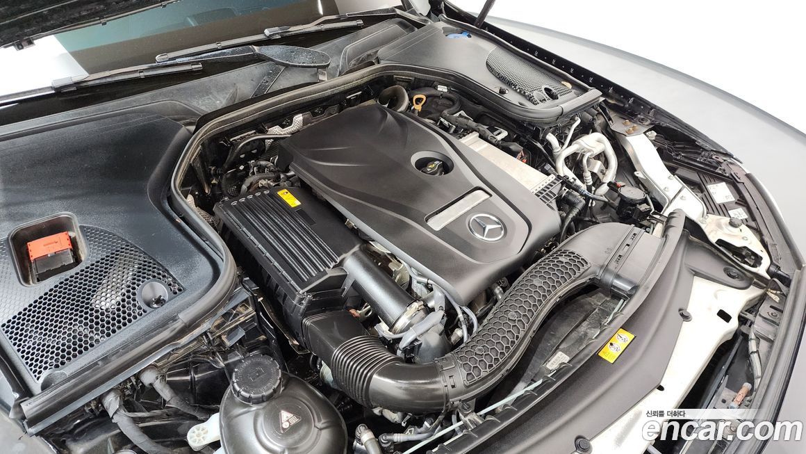 Mercedes-Benz E-Class 2023