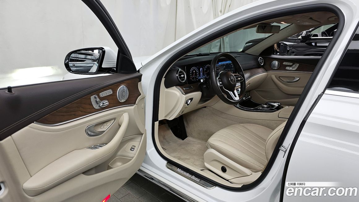 Mercedes-Benz E-Class 2020