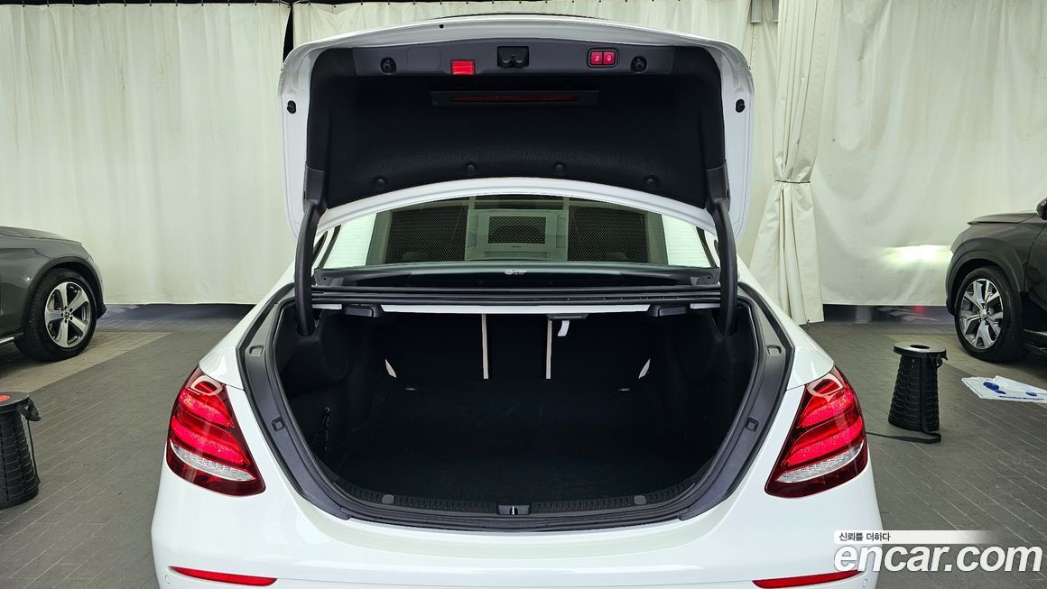 Mercedes-Benz E-Class 2020