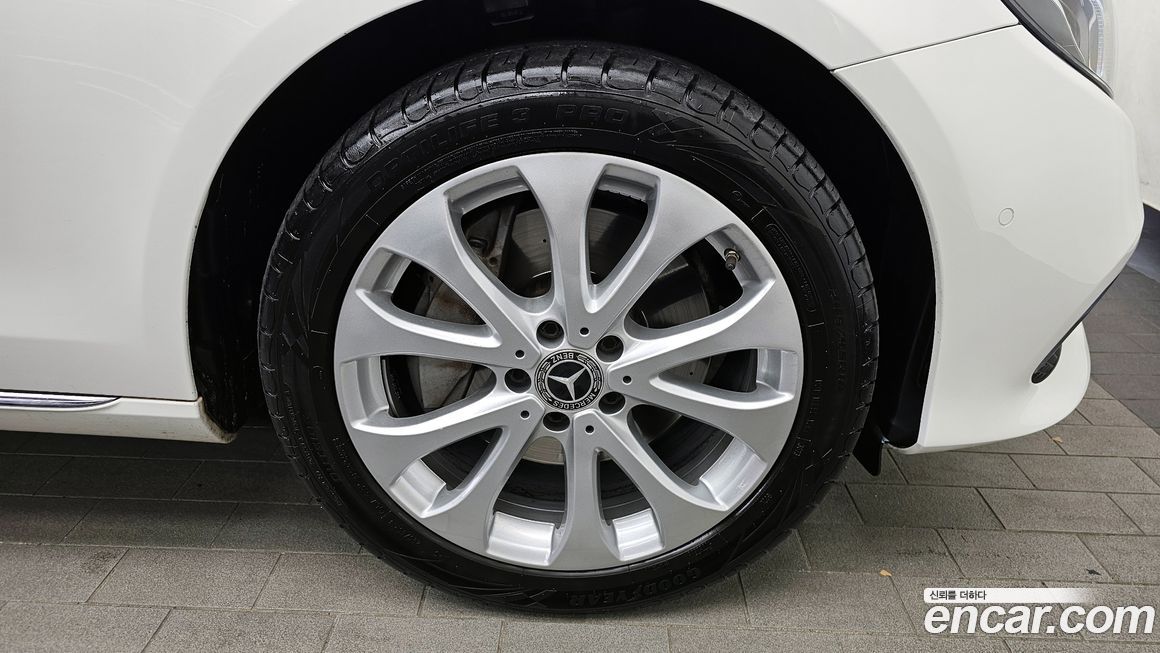 Mercedes-Benz E-Class 2020