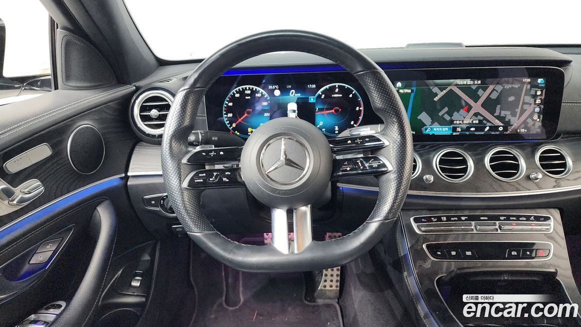 Mercedes-Benz E-Class 2021