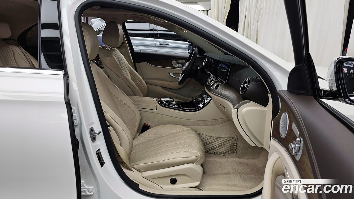 Mercedes-Benz E-Class 2020