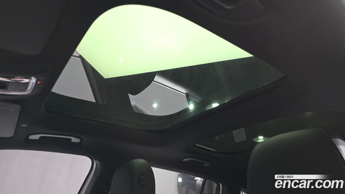 Mercedes-Benz GLB-Class 2021