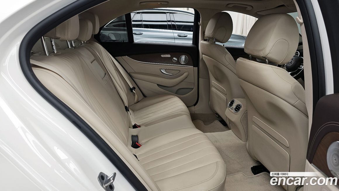 Mercedes-Benz E-Class 2020