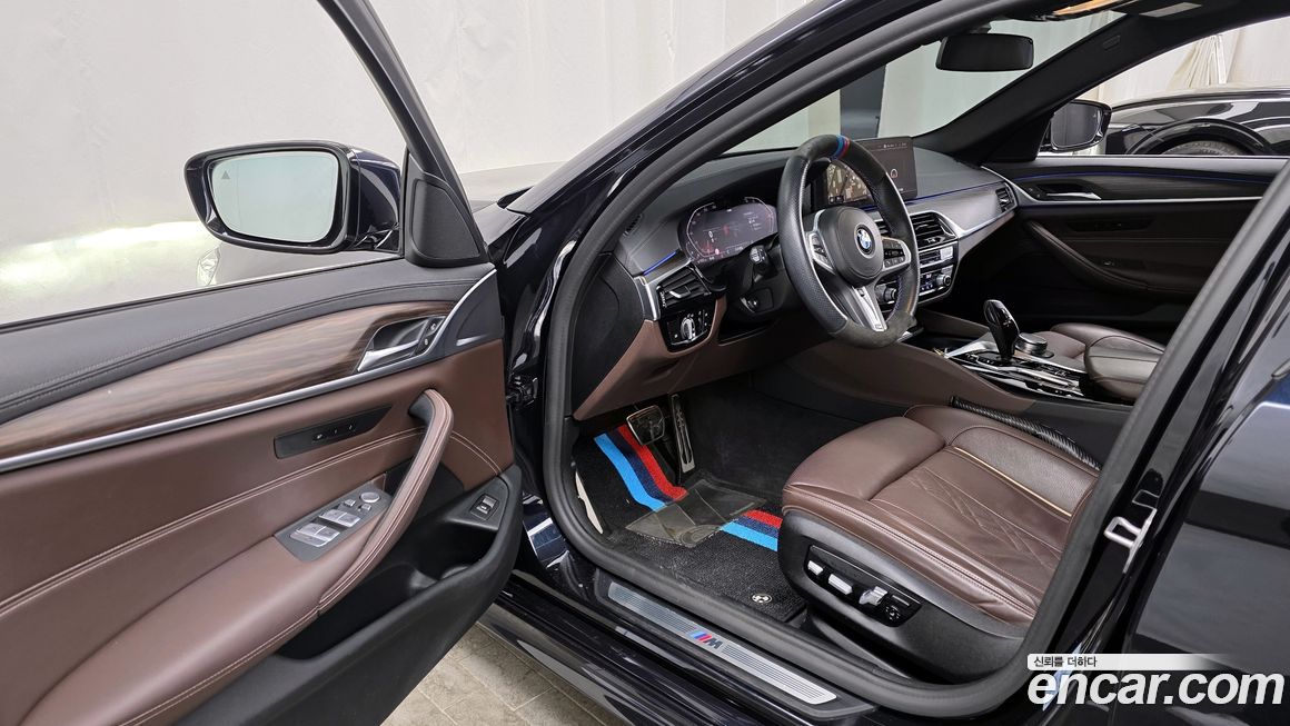 BMW 5-Series 2021