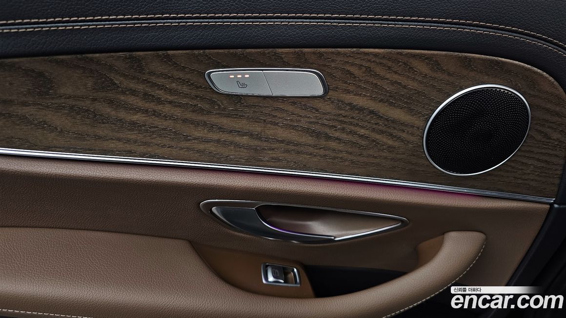 Mercedes-Benz E-Class 2023