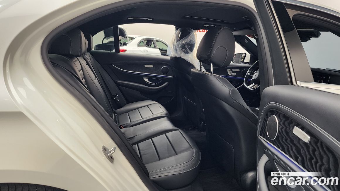 Mercedes-Benz E-Class 2021