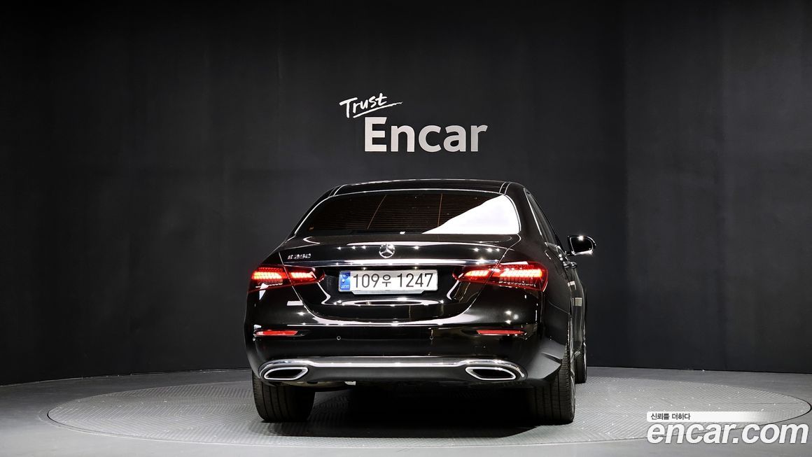 Mercedes-Benz E-Class 2023