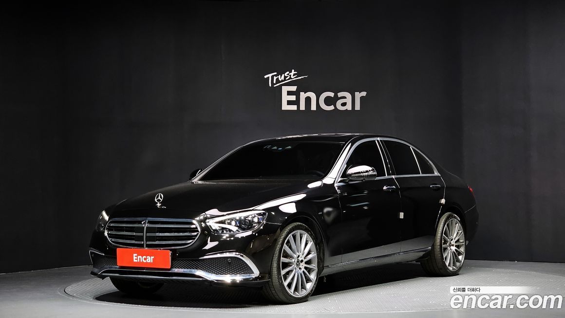 Mercedes-Benz E-Class 2023