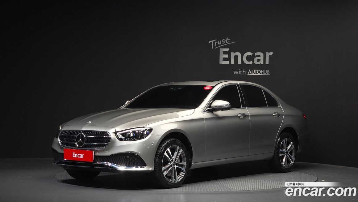 Mercedes-Benz E-Class 2022