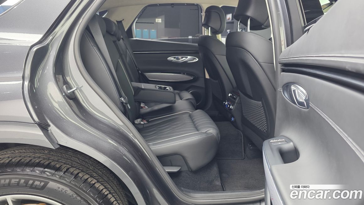 Genesis GV70 2021
