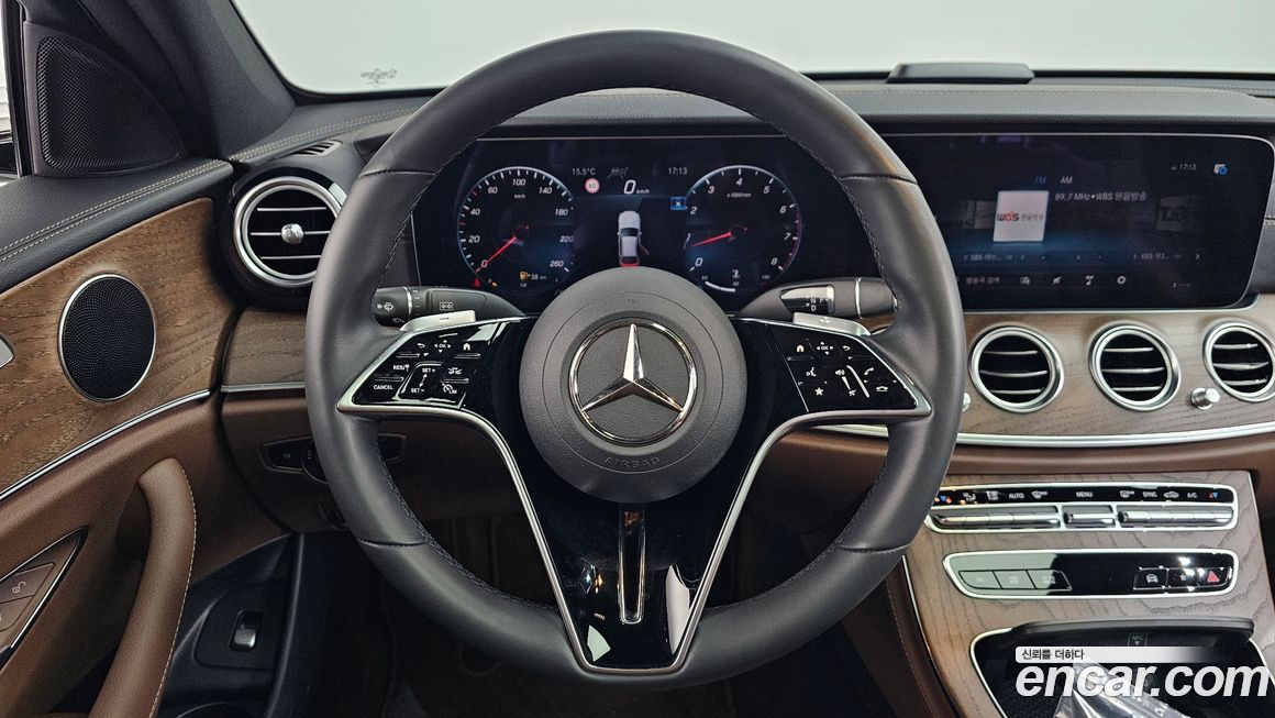 Mercedes-Benz E-Class 2021