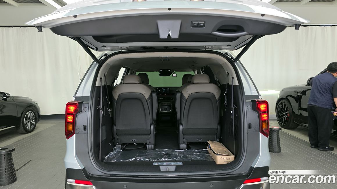 Kia Canival 2025
