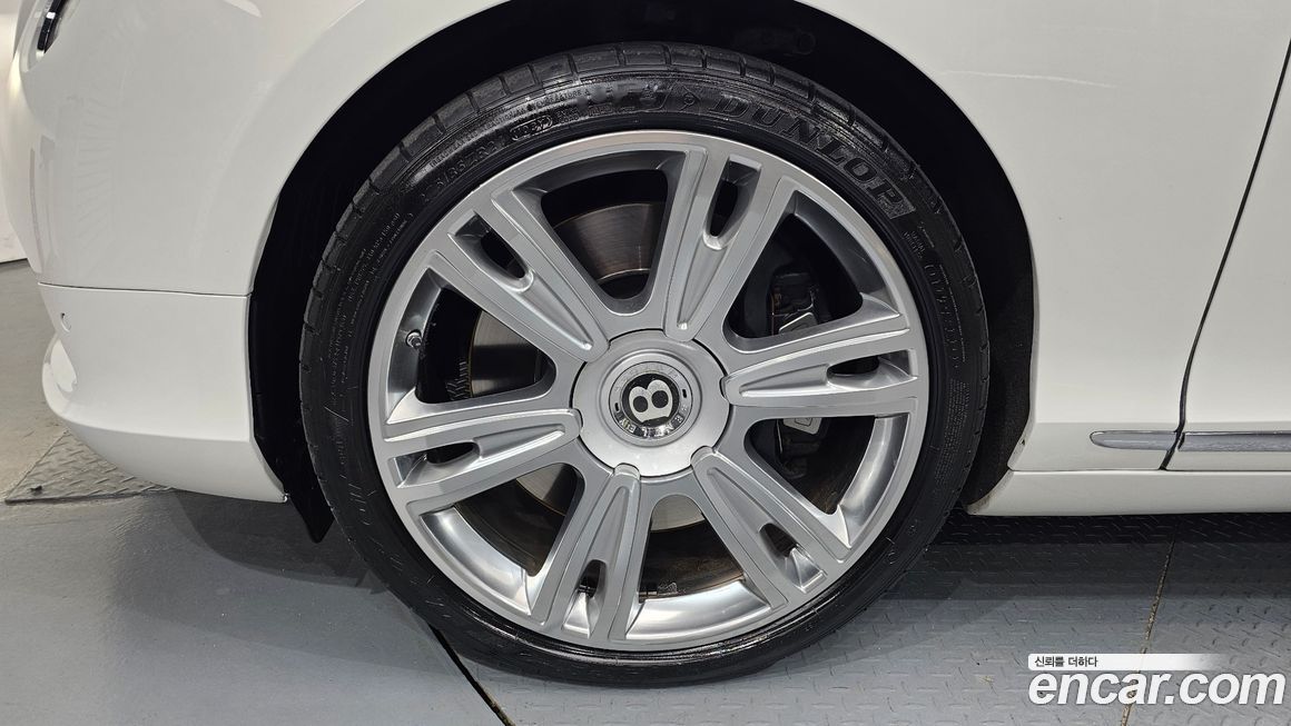 Bentley Continental 2012