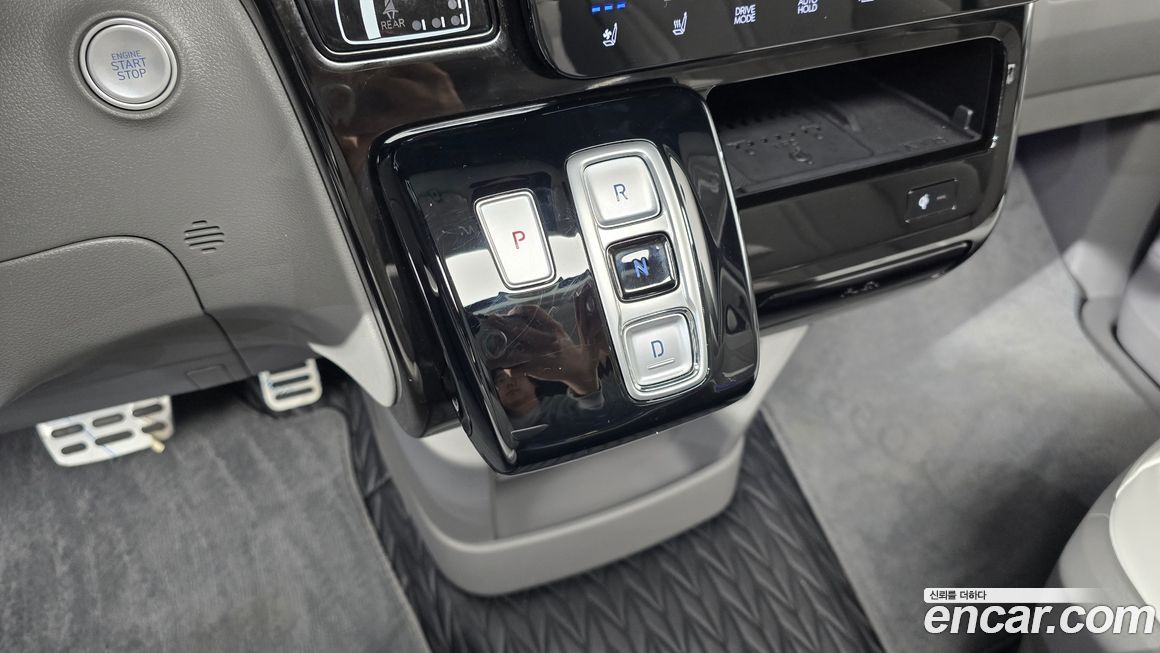 Hyundai Staria 2023