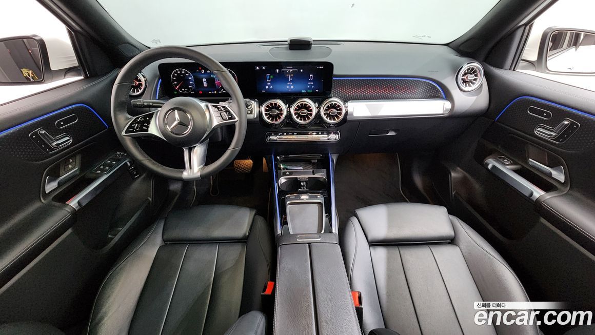 Mercedes-Benz GLB-Class 2024