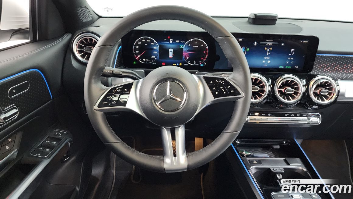 Mercedes-Benz GLB-Class 2024