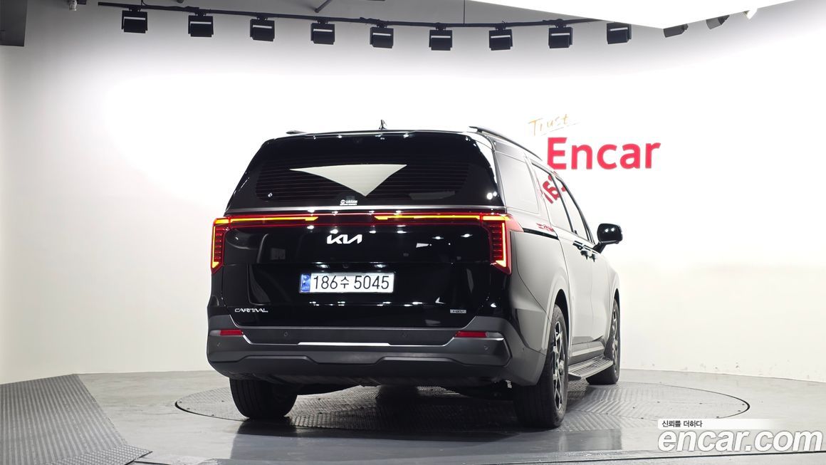 Kia Canival 2024